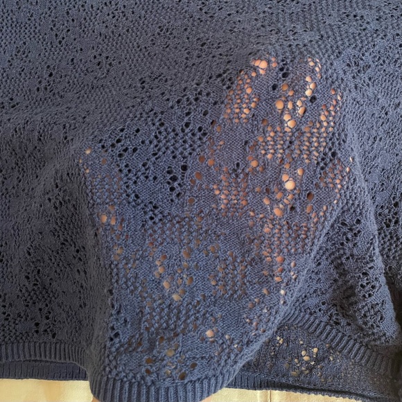 Beklina Edificio Lace T-Shirt in Ink, size M/L - Picture 4 of 8